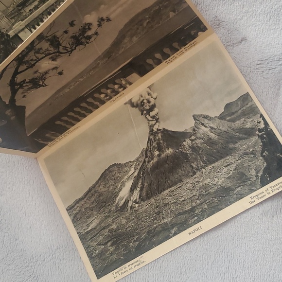 Vintage 1920’s Ricordo Di Napoli Fold-Out Postcard & Map Booklet - Picture 7 of 16